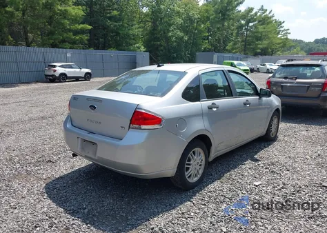 2011 Ford Focus Se z USA, uszkodzony, nr VIN 1FAHP3FN2BW109763